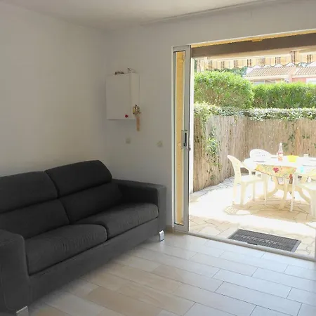 アパート Appt 3 Pieces 35m2 Avec Terrasse 18m2 Ref 4057 Le Castellas