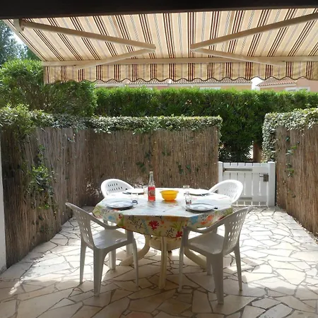 Appt 3 Pieces 35m2 Avec Terrasse 18m2 Ref 4057 * Le Castellas